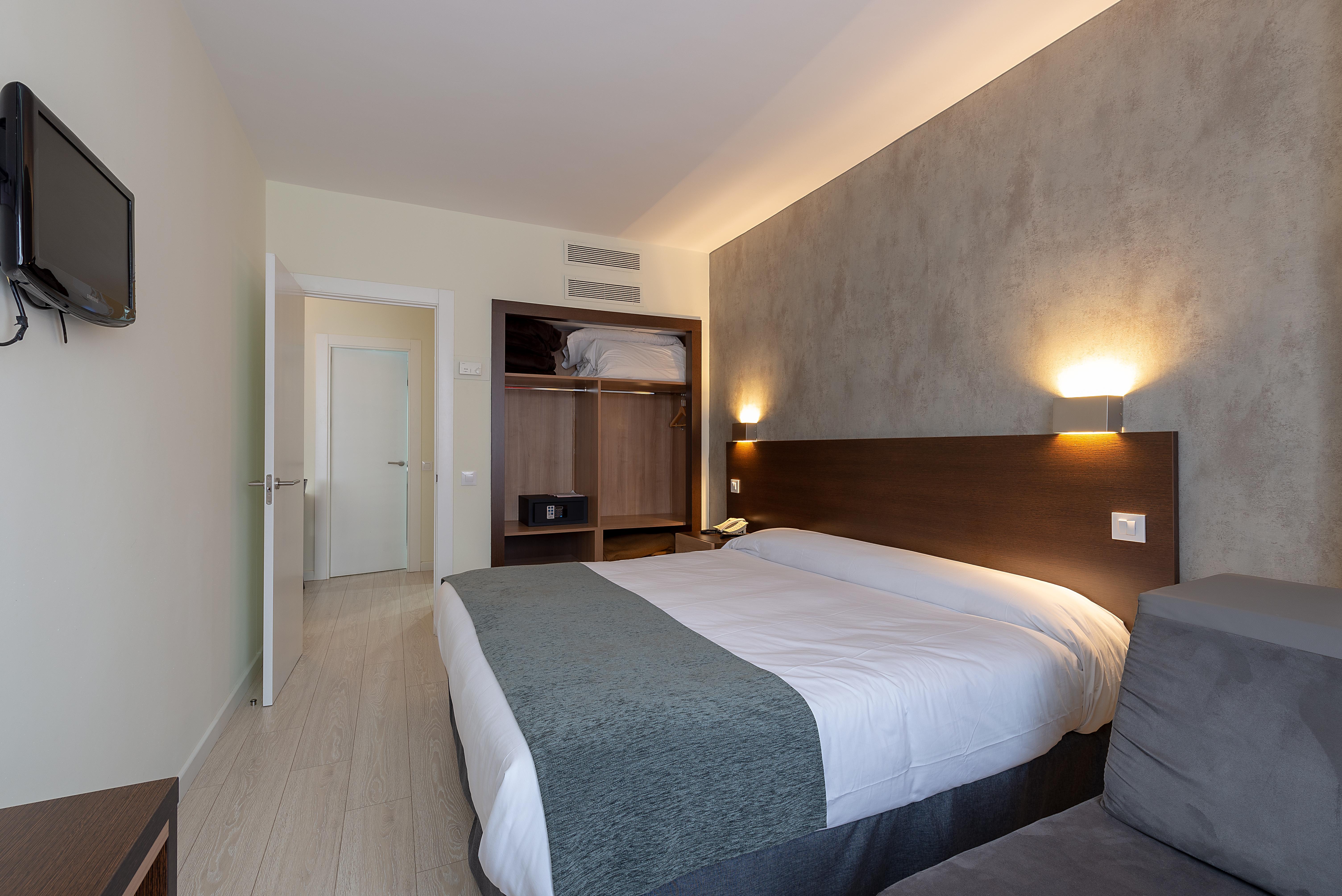 Apartamentos Recoletos Madrid Eksteriør billede