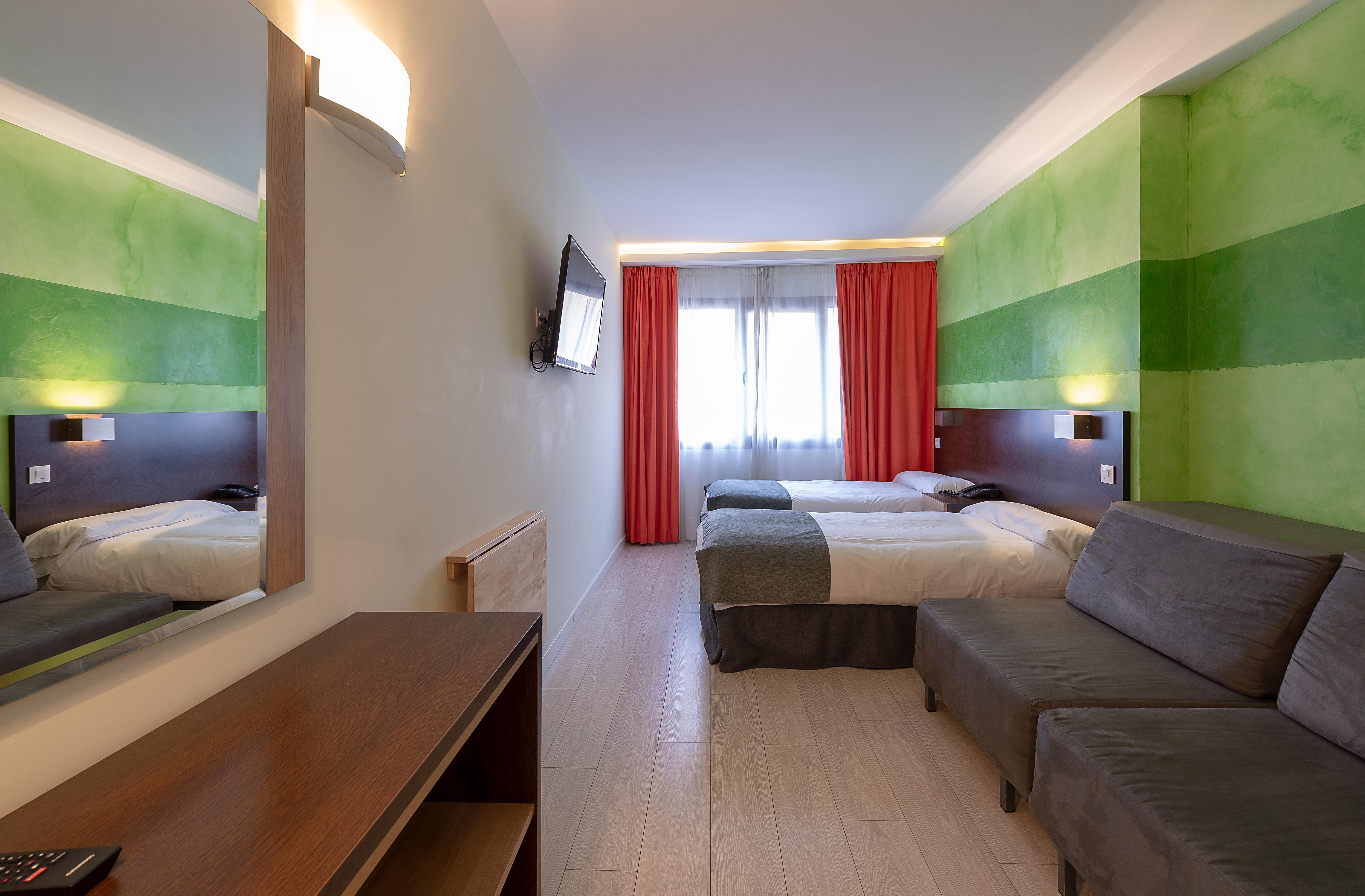Apartamentos Recoletos Madrid Eksteriør billede