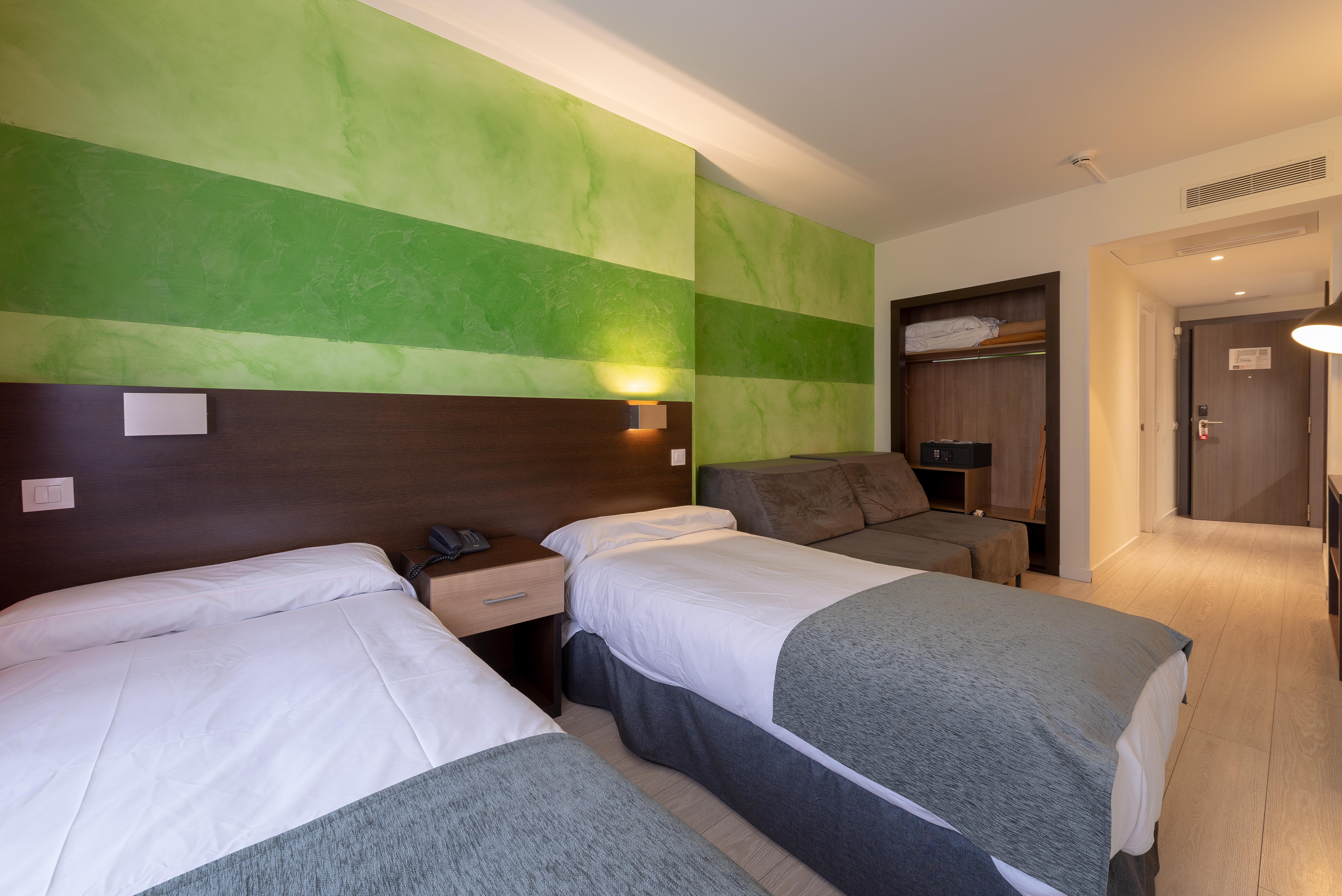 Apartamentos Recoletos Madrid Eksteriør billede