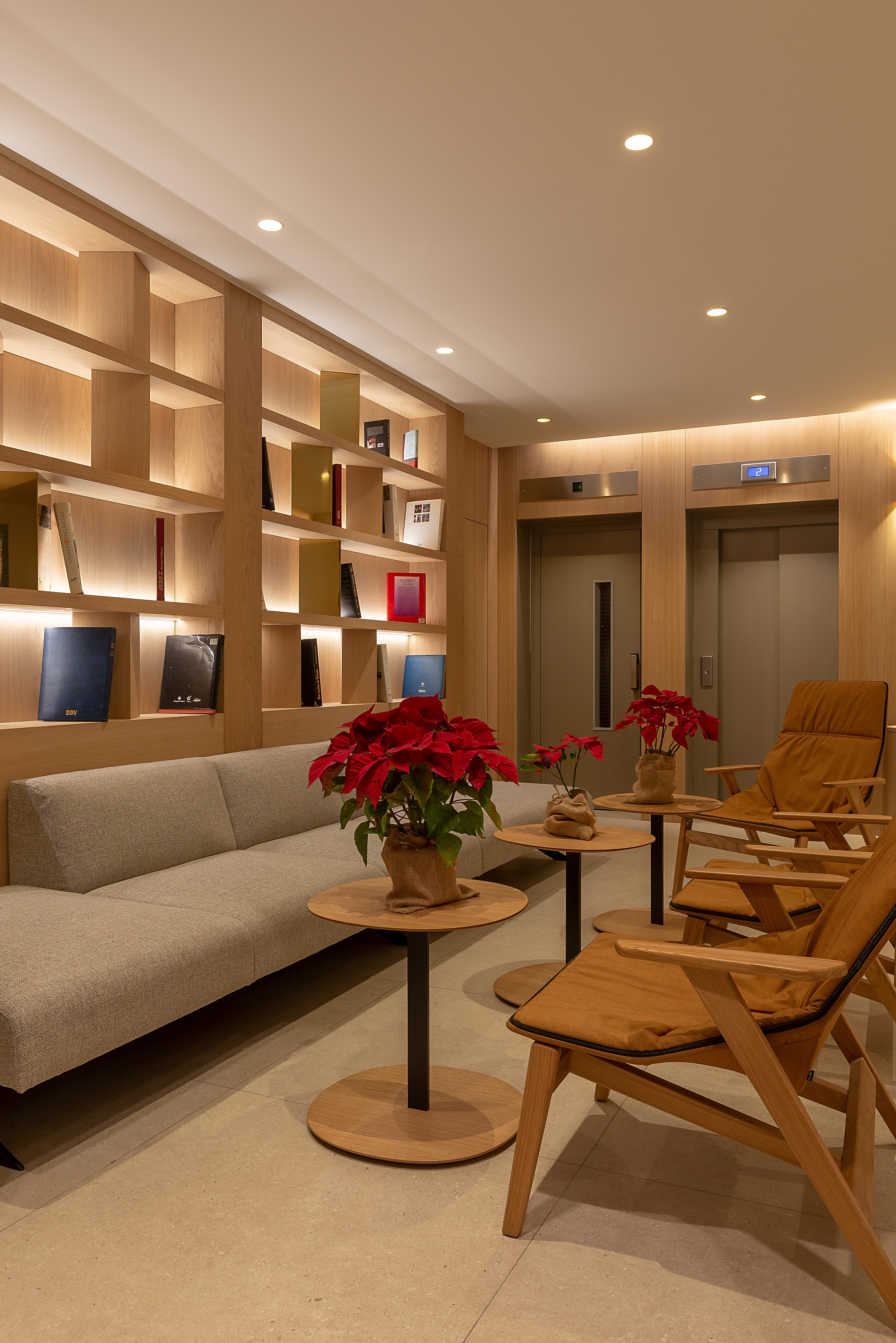 Apartamentos Recoletos Madrid Eksteriør billede