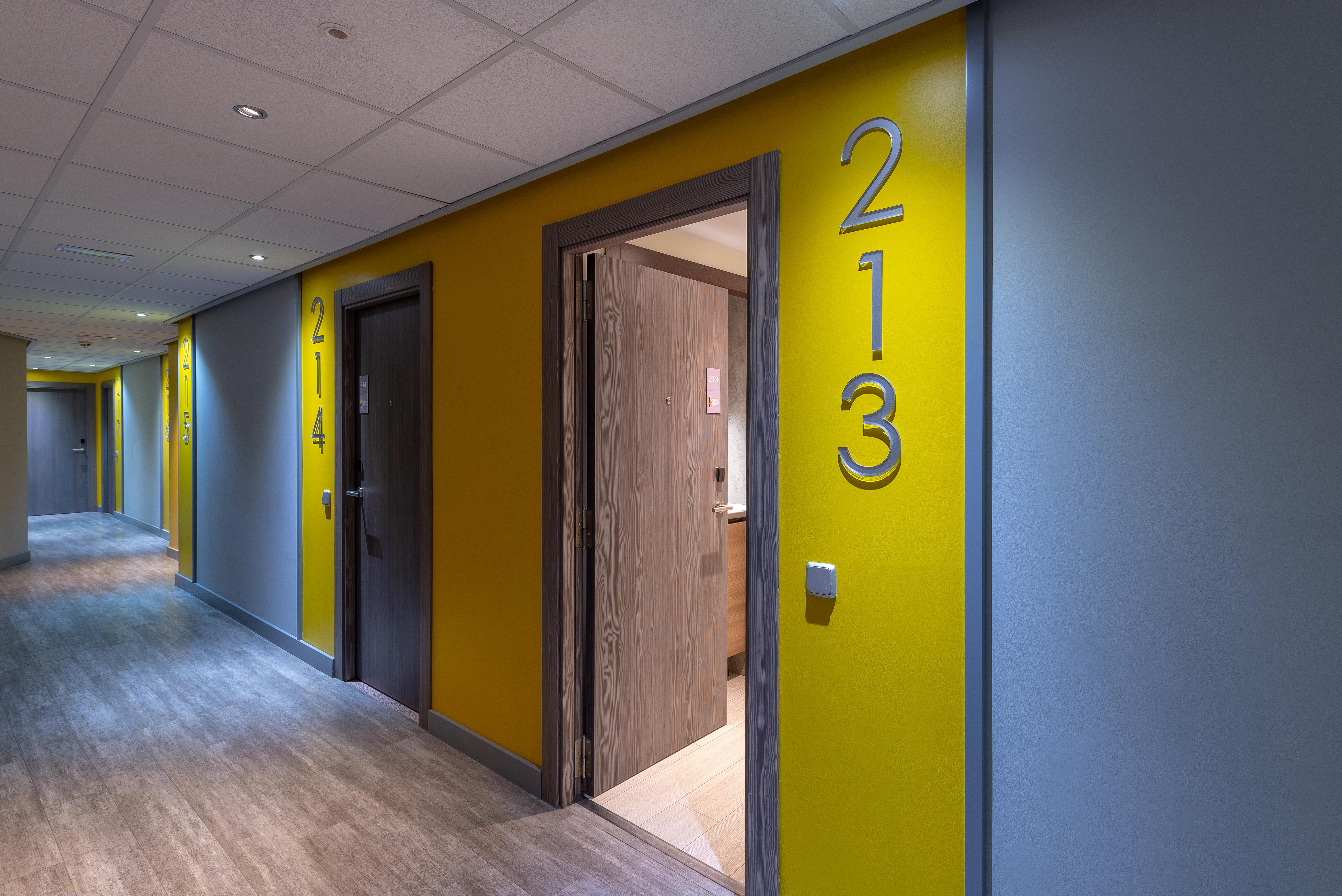 Apartamentos Recoletos Madrid Eksteriør billede