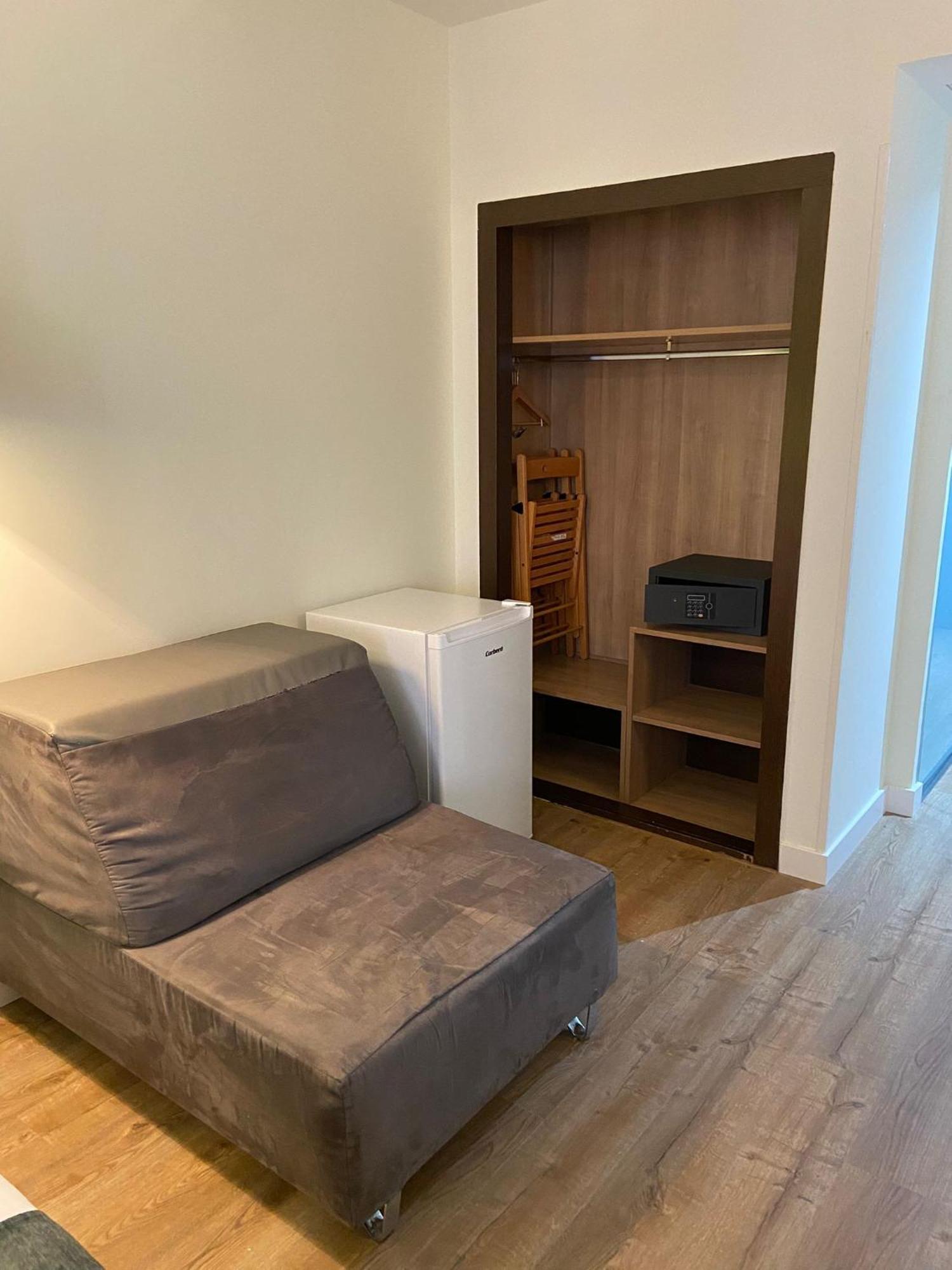 Apartamentos Recoletos Madrid Eksteriør billede