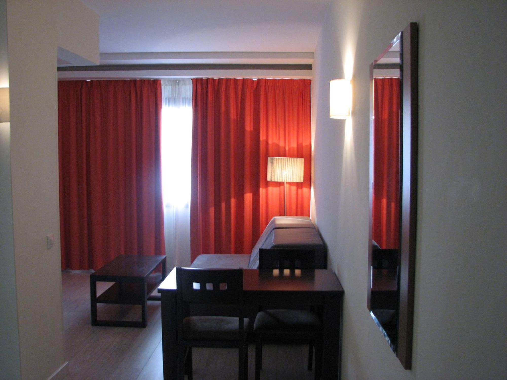 Apartamentos Recoletos Madrid Værelse billede